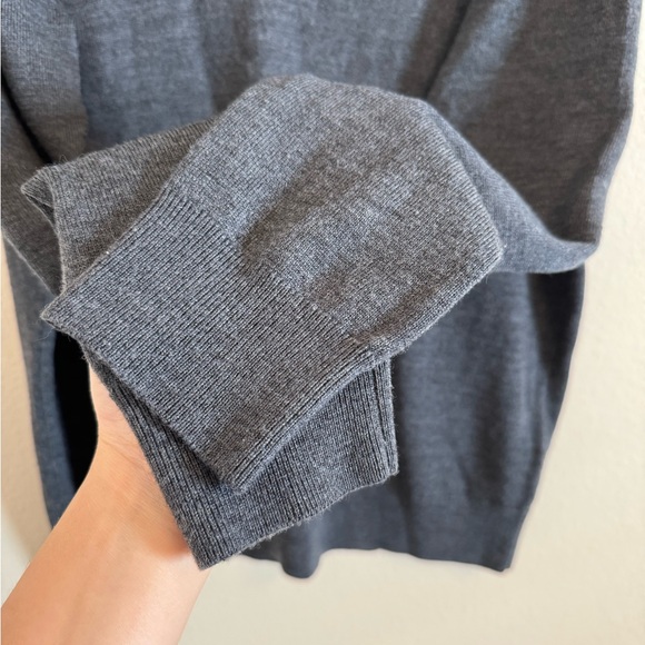 UNTUCKit Belguardo Gray 100% Extra Fine Merino Wool Men's Sweater Medium - Picture 8 of 13
